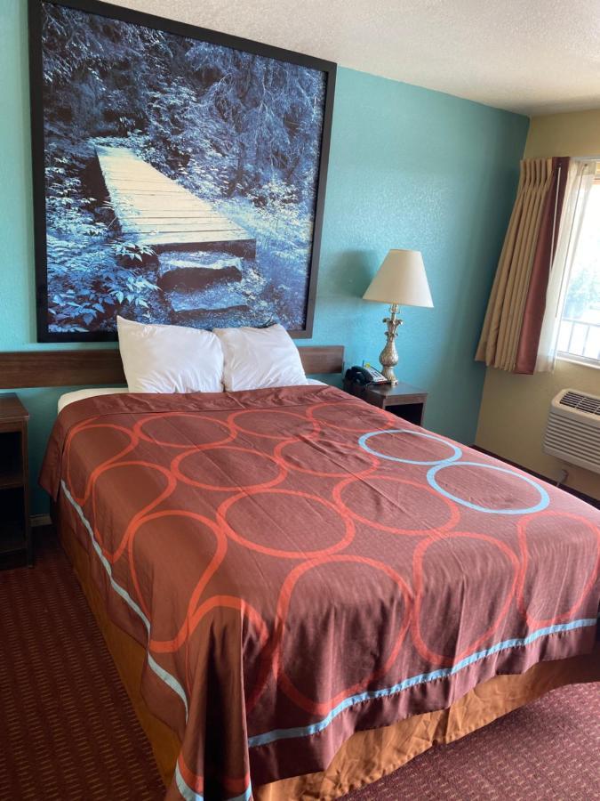 Super 8 By Wyndham Midwest City Ok Esterno foto
