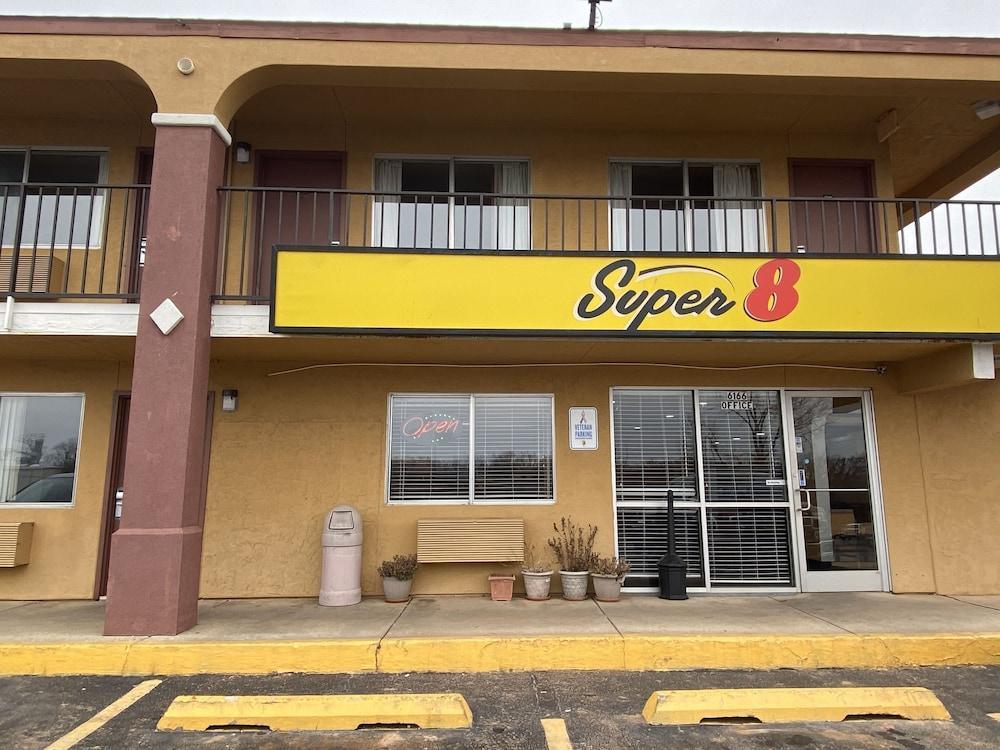 Super 8 By Wyndham Midwest City Ok Esterno foto