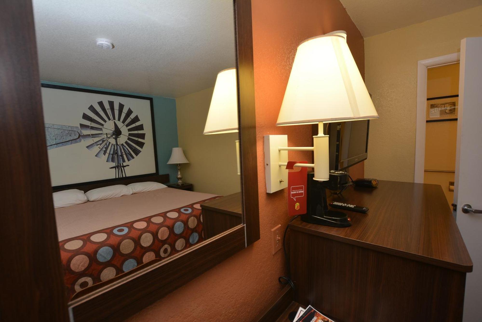 Super 8 By Wyndham Midwest City Ok Camera foto