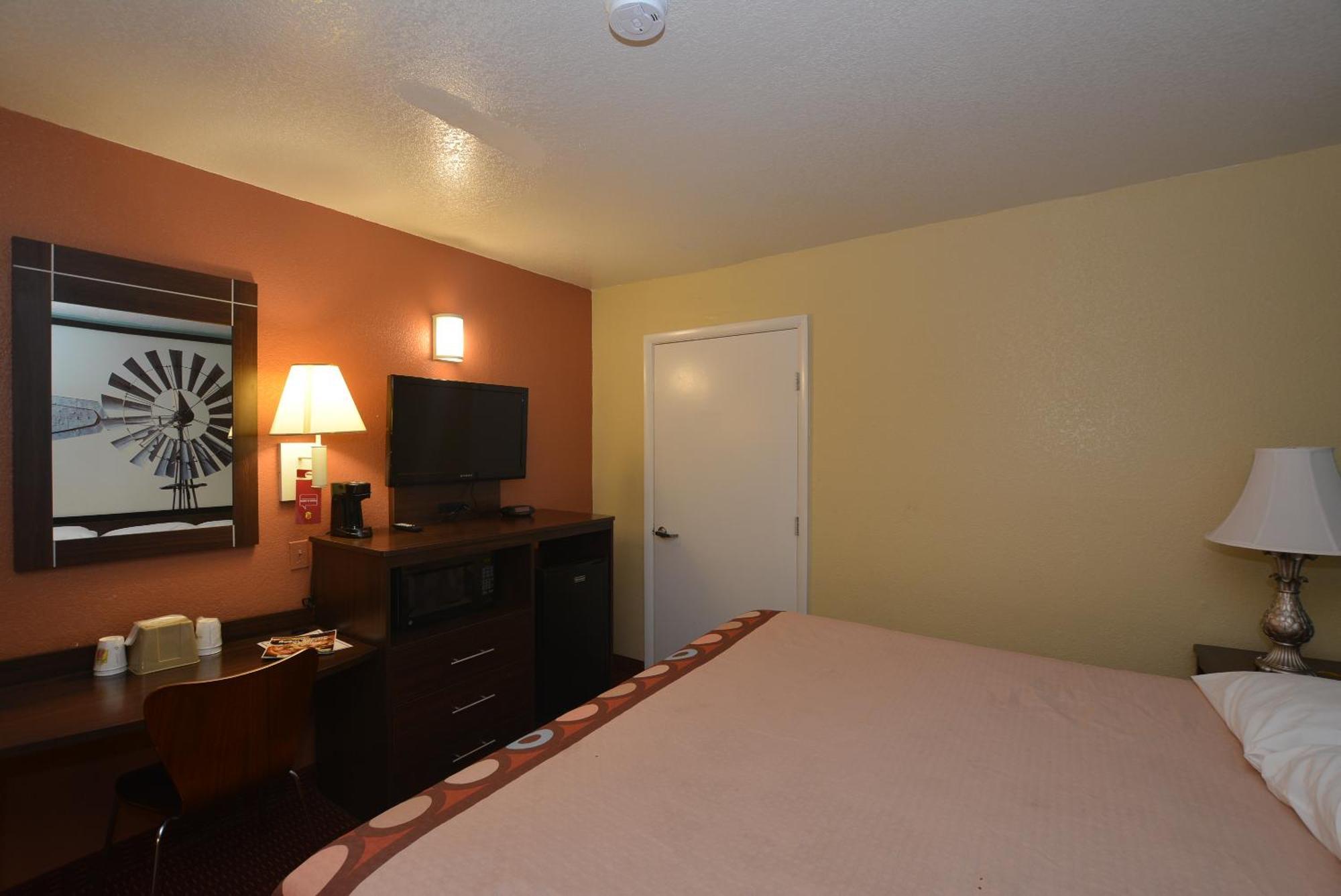 Super 8 By Wyndham Midwest City Ok Camera foto