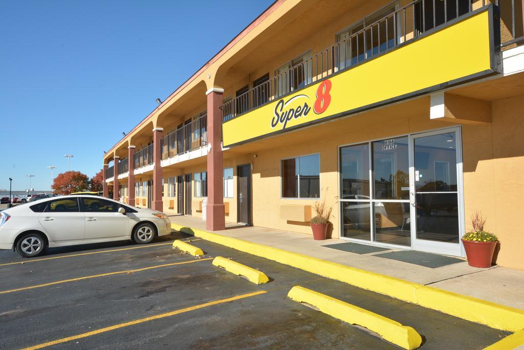 Super 8 By Wyndham Midwest City Ok Esterno foto